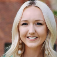 Headshot of Brooke Bustle