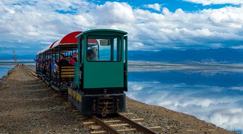 Chaka Salt Lake Tourist Attraction