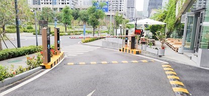 Shenzhen Vanke Yuncheng - Street Access